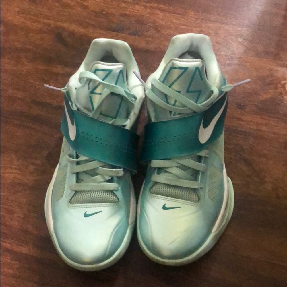 Nike KD 4 “Easter”